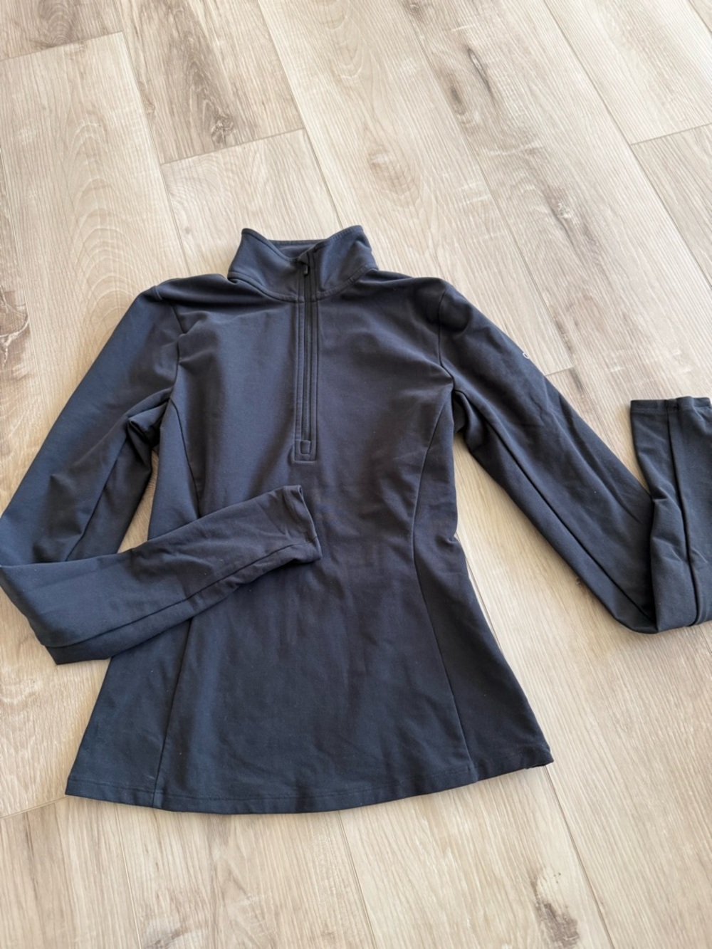 ALO Yoga Black Long-Sleeve Quarter Zip Pullover